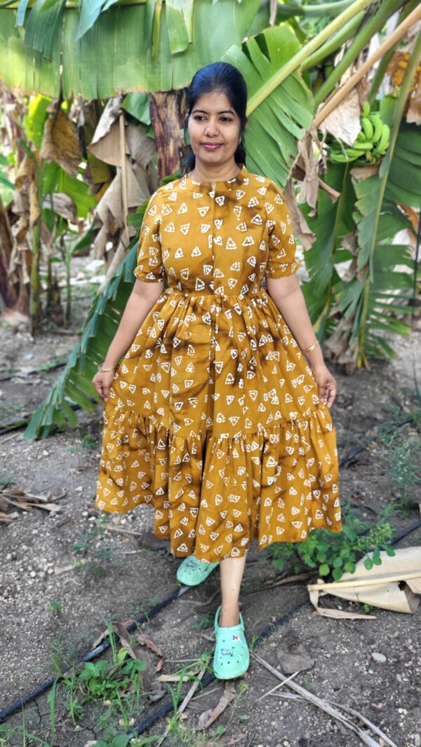 YANIRA 18-  2 Tier Batik Cotton Maxi With Front ZIP