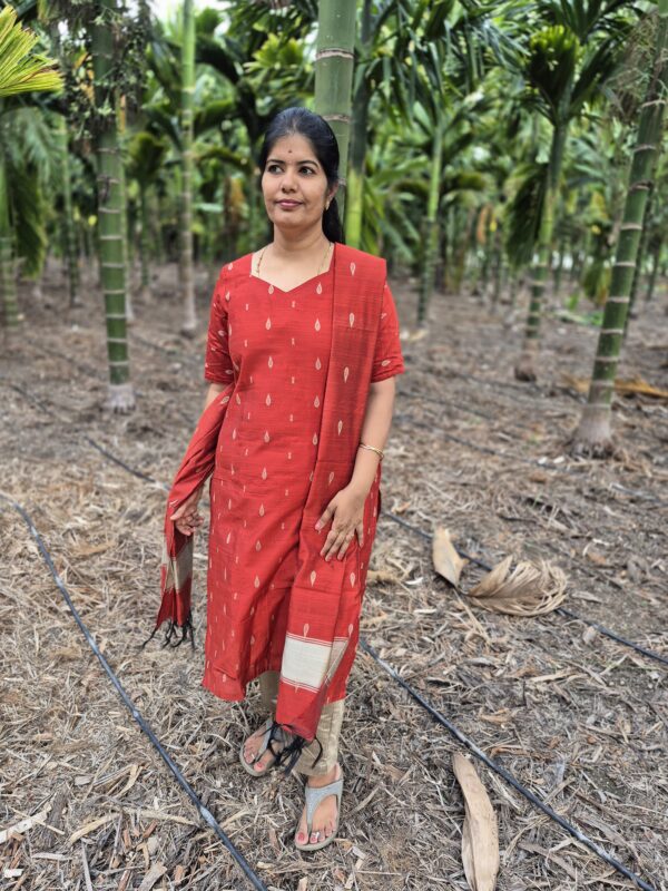 YANIRA 30-Premium Kurti Set With Lining